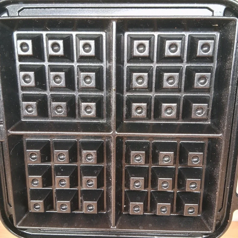 Nordic Ware Belgian Waffler Cast Aluminum‎ Stove Top Waffle Iron USA Made